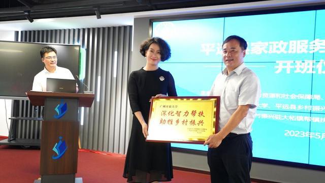下载 (1).jpg