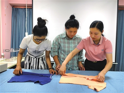 hyrbs0825003_003_01_b.jpg