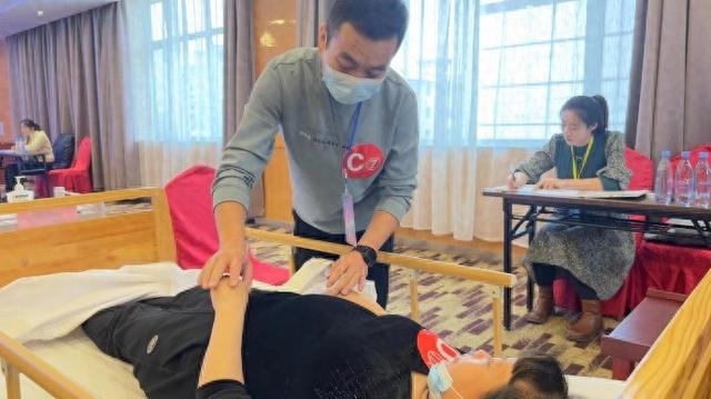 下载.jpg